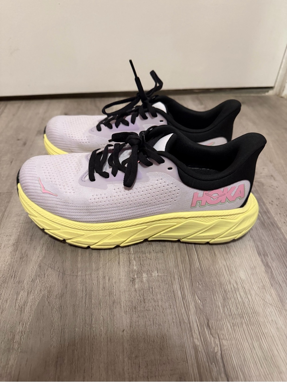 Hoka sneakers !!